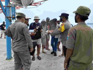 Hari ini, Dalam Cegah COVID-19 Polres Kep Seribu bagikan 900 ke Warga di 8 Pulau