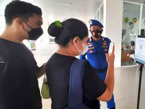 243 Penumpang Kapal Hendak ke Pulau Seribu Scan PeduliLindungi di Pelabuhan Kaliadem