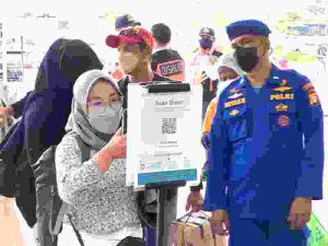 Ke Pulau Seribu, 1.140 Penumpang Kapal Jalani Scan PeduliLindungi di Pelabuhan Kaliadem