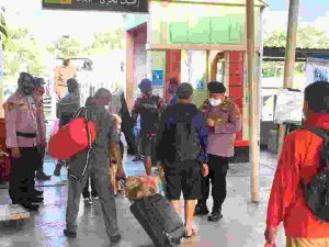 214 Wisatawan Hendak ke Pulau diminta Jalani Scan PeduliLindungi di Dermaga Keberangkatan Marina Ancol