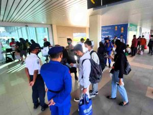 Hari ini, 395 Penumpang Kapal Berangkat ke Pulau Seribu setelah Dapat Imbauan ProKes dan Jalani Scan PeduliLindungi di Pelabuhan Kaliadem