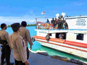Baru Tiba di Pulau Kelapa, 56 Wisatawan diwajibkan Scan PeduliLindungi