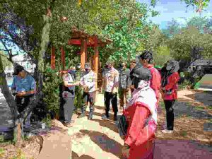 Bagikan 400 Masker ke Warga, Polres Kep Seribu Terus Sampaikan Imbauan Taat Prokes