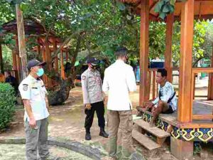 Polsek Kep Seribu Selatan Terus Gelar Patroli Pengawasan dan Berikan Imbauan Taat ProKes