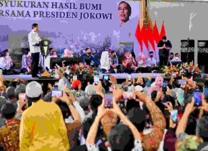 Ribuan Petani Bahagia, Gema Perhutanan Sosial Pastikan Berdiri dan Bersatu Di Belakang Presiden Jokowi