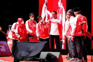 Relawan Muda Tim 7, Satu Sikap 2024 Bersama Jokowi