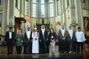 Kunjungan H.E. Sheikh Al Mahfoudh Bin Bayyah – Secretary General of Abu Dhabi Forum for Promoting Peace ke Masjid Istiqlal dan Gereja Katedral Jakarta.
