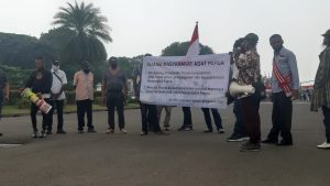 DUKUNG DOB PAPUA, RAJA TABI ORASI DI PATUNG KUDA, MONAS
