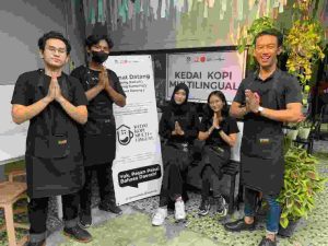 Inovasi Program Kedai Kopi Multilingual Pertama di Indonesia, Sensasi Baru Pesan Kopi Menggunakan Tiga Bahasa Daerah di Jakarta