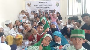 KAPOSPOL DIPONEGORO SANTUNI ANAK YATIM DAN JALANAN