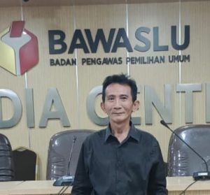 Ketum PIM Dukung Farhat Abbas Polisikan KPU