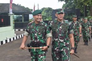 Brigif Para Raider 17 Kostrad Terima Kunjungan Danrem 061/SK