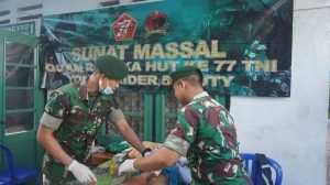 Yonif Raider 515 Kostrad Selenggarakan Sunat Massal Dalam Rangka HUT Ke-77 TNI