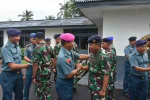 Lanal Bintan Sambut Pahlawan Muda Dalam Tradisi Khas