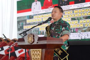 Kasad Kukuhkan Bapak dan Bunda Asuh Anak Stunting Kota Medan