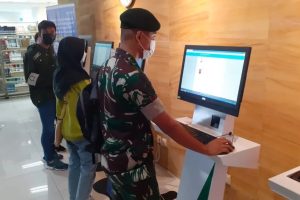 Tambah Wawasan dan Pengetahuan, Prajurit Yonif R 323 Kostrad ke Perpustakaan Nasional