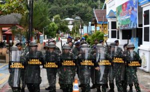 Lanal Tarempa Didemo, Tuntut Pembebasan ABK Kapal Yang Ditahan