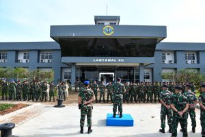 Komandan Lantamal XII Pontianak Berikan Penekanan Kepada Prajurit dan PNS di Jajarannya Pada Apel Gabungan