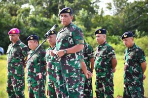 Komandan Lantamal XII Pontianak Berikan Penekanan Kepada Prajurit dan PNS di Jajarannya Pada Apel Gabungan