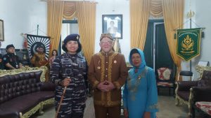 Dalam Rangka Rangkaian HUT Ke-60 Kowal Tahun 2023, Danlanal Bandung Laksanakan Ziarah Ke Makam Cut Nya Dien dan Anjangsana Ke Keraton Sumedang Larang