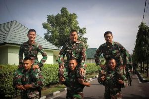 Siapkan Fisik dan Mental Peterjun, Prajurit Yonif PR 501 Kostrad Ground Training