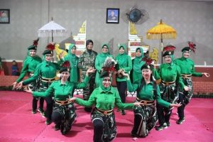 Lomba Line Dance Bersama Persit KCK Cabang XXVII, Memeriahkan HUT Ke-36 Yonbekang 2 Kostrad