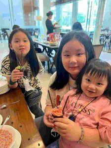 MENGASAH KREATIVITAS ANAK DENGAN MENGINAP DI SANTIKA PREMIERE HAYAM WURUK JAKARTA