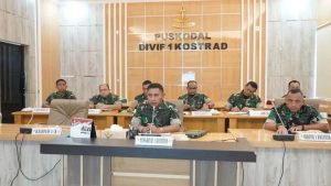 Evaluasi Kinerja Satuan, Pangdivif 1 Kostrad Gelar Vicon Bersama Para Dansatjar Divif 1 Kostrad