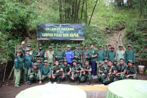 Bersama Masyarakat Bumiayu Malang, Yonbekang 2 Kostrad Buat Sarana Outbound