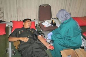 Sambut HUT Ke-77 Armed TNI AD, Resimen Armed 2 Kostrad Gelar Donor Darah