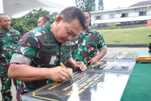 Kasad Tinjau Pembangunan Fasilitas dan Barak Prajurit