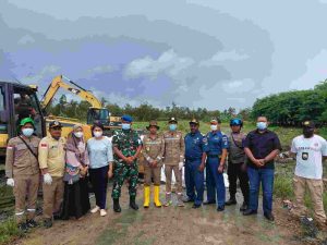Jaga Keamanan Pangan, Karantina Merauke Musnahkan Belasan Ton Daging Ayam Busuk
