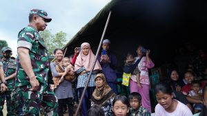 Peduli Kemanusiaan, TNI AD Kembali Kirim Bantuan ke Cianjur