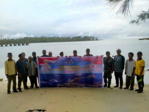 TNI AL, Sambut Hari Armada RI Tahun 2022, Posal Pulau Banyak Lanal Simeulue Gelar Kegiatan Bersih Pantai