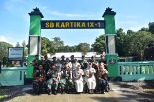 Ciptakan Kenyamanan dan Semangat Belajar, Danbrigif Raider 9 Kostrad Resmikan Renovasi SD Kartika IX-1