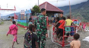 Program ARUPADATU Berbagi, Kompleks Ceria di Kampung Bilogai Buat TNI AD Semakin Dicintai