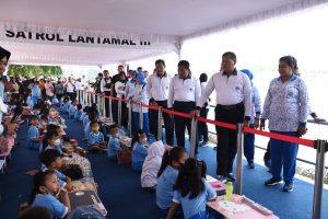 DANLANTAMAL III GELAR PERLOMBAAN OLAHRAGA REKREASI BAGI PRAJURIT DAN MASYARAKAT SUNTER KODAMAR