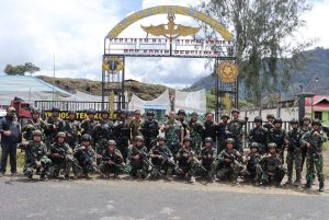 Semangati Ksatria Tengkorak, Jenderal Sri Widodo Datangi Semua Pos Satgas Ypr 305 Kostrad di Intan Jaya