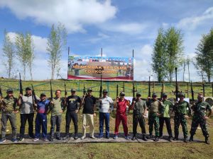 TNI AL, Danlanal Bintan Apresiasi Kegiatan Menembak Bersama Forkopimda Di Yonif 10 MAR/SBY