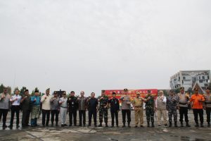 TNI AL, Lanal Dumai Hadiri Apel Gelar Pasukan Operasi Lilin Lancang Kuning 2022