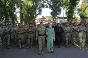 Sambut Komandan Baru, Yonif MR 412 Kostrad Gelar Tradisi Satuan