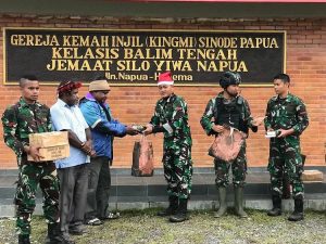 Damai dan Penuh Kasih, Natal di Jayawijaya Bersama Yonif R 321 Kostrad