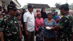 Pangdam V/Brawijaya Beri Bantuan dan Tinjau Masyarakat Terdampak Banjir