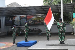 Awali Tahun 2023, Komandan Lanal Bandung Pimpin Apel Khusus Pengecekan Personel Pasca Perayaan Tahun Baru 2023