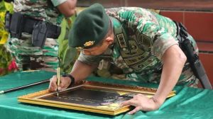 Pangdivif 3 Kostrad Mayjen TNI Novi Helmy Prasetya, S.I.P., M.I.P. Kunjungi Yonif PR 433 Kostrad