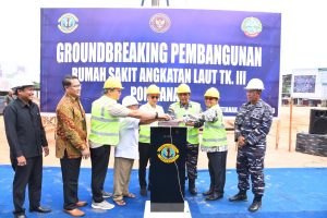 Danlantamal XII Pontianak Tekan Tombol Sirene Tanda Dimulai _Groundbreaking_ Pembangunan RSAL Tingkat III Pontianak