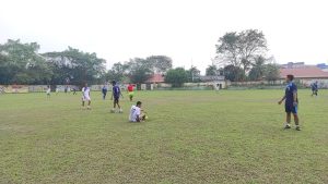 Jaga Stamina dan Tingkatkan Kekompakan, Prajurit Lanal TBA Laksanakan Olahraga Sepak Bola