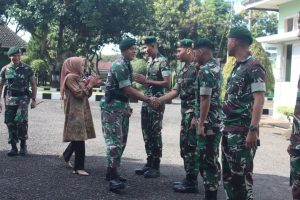 Sambut Kunjungan Danbrigif Raider 9 Kostrad Kolonel Inf Didik Efendi di Markas Macan Kumbang Kostrad