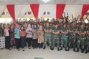 Masyarakat Kreatif, Prajurit Satgas Yonarmed 1 Kostrad Ajarkan Masakan Olahan