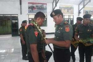 Tradisi Satuan Bentuk Penghargaan, Yonarmed 6 Kostrad Lepas Prajurit